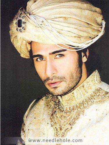 Awesome Traditional Indian Apparel for Men and Women