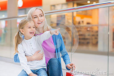 5 Fun Mother's Day Activities For You and Your Mom!