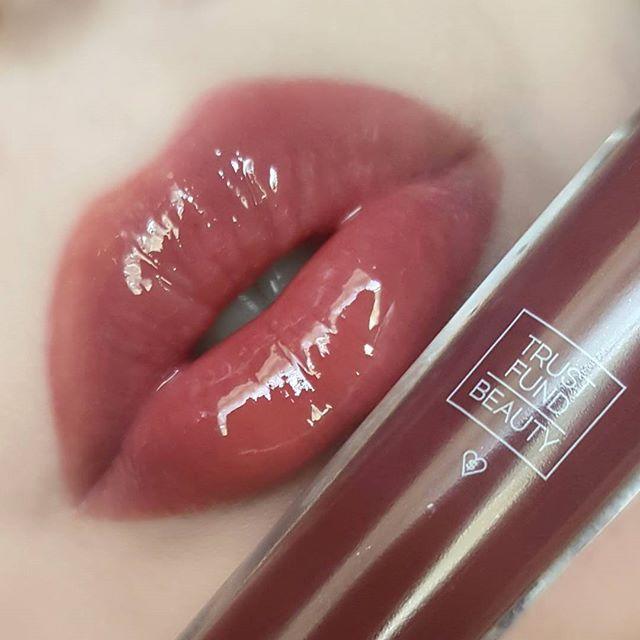 Shiny Summer Lipgloss Ideas