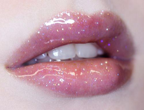 Shiny Summer Lipgloss Ideas