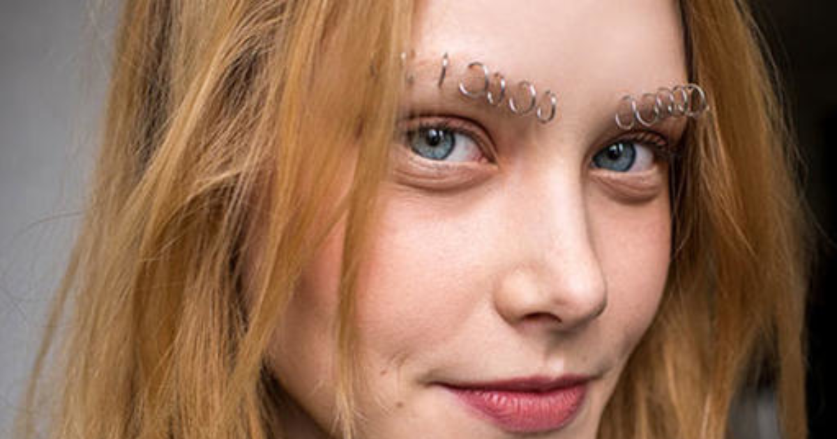 7 Crazy Eyebrow Trends to Try Out! GirlsAskGuys