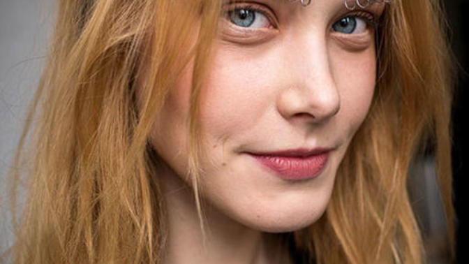 7 Crazy Eyebrow Trends to Try Out!