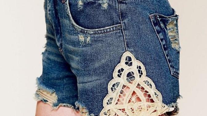 Several Ways to Wear Shorts In the Summer