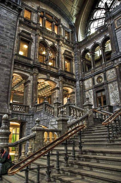 Eleven Beautiful Buildings Around The World