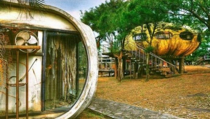 6 Creepy, But Stunning Abandoned Buildings And Cities (Part 2)