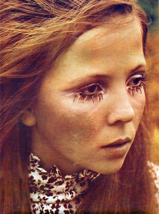 Hippie-Inspired Summer Makeup Tips