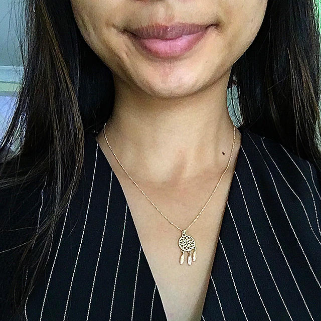 Matching Your Necklace To Your Neckline