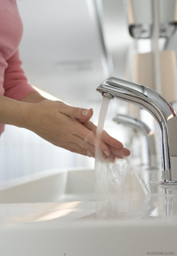 The Ten Unwritten Rules of the Women's Bathroom
