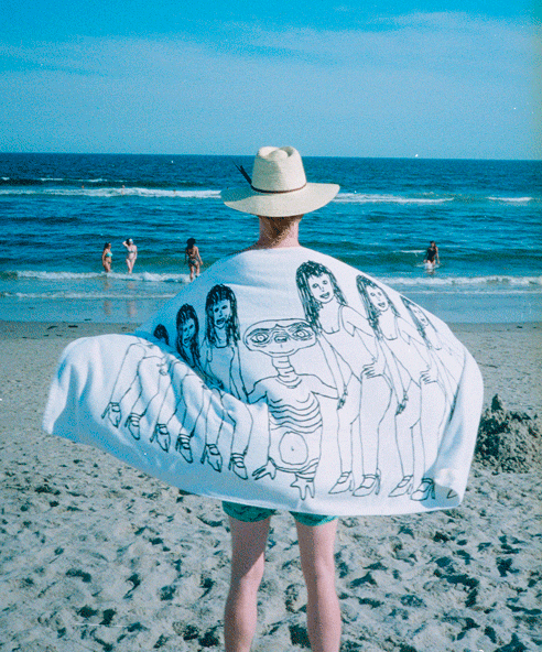 Top 6 Things To Bring To The Beach