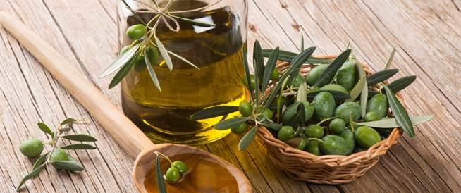Natural Oils To Help Your Hair Out!