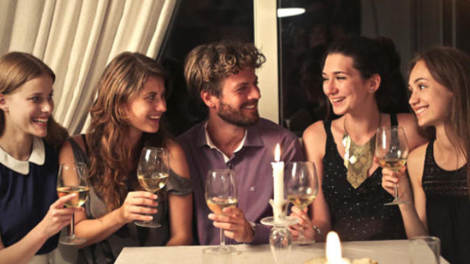 Why Dating Multiple Women is Extremely Important for Single Males