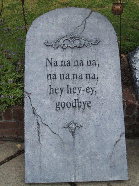 Hilarious Yet Unfortunate Tombstones