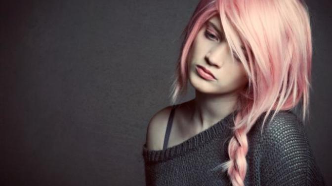 9 Things to know before you dye your hair a "fantasy" color