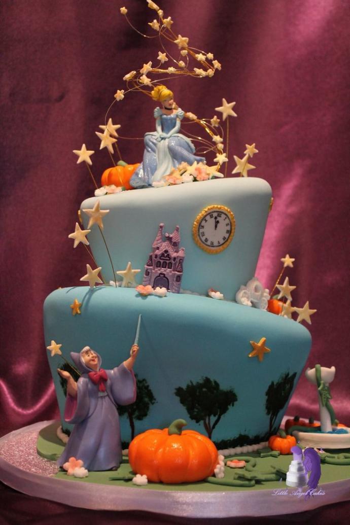 Disney cakes any Disney nerd would love