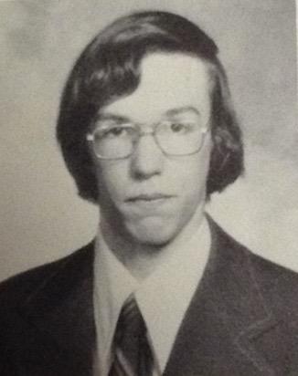 Reconnecting With High School Class Alumni