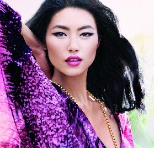The Makeup Staples' Transformations Into Casual Goodies