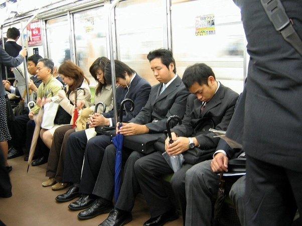 7 Things You Should Never Do in Japan!