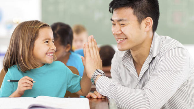 Things Teachers Need to Consider While Teaching Their Students