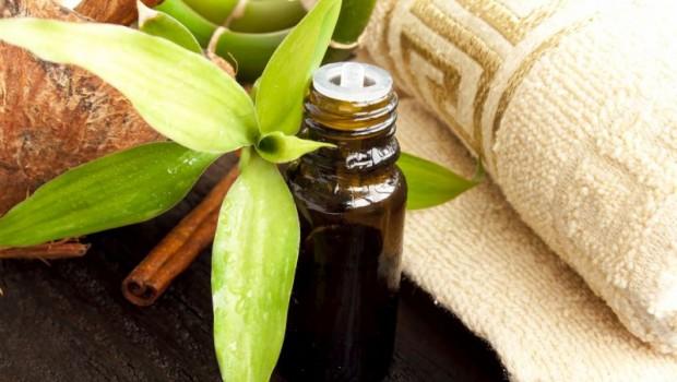 Essential Oils : Nature's Gift To Women.