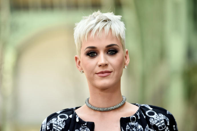 Katy Perry Is Taking Fashion Cues From Jamie Lee Curtis