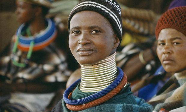 10 Dangerous Fashion Trends Through History