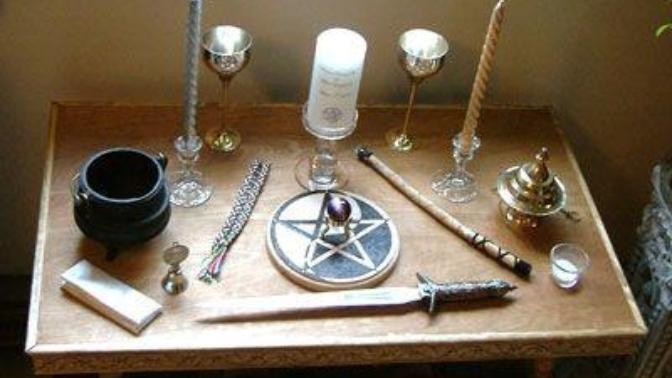 Wicca Series (Part 7): Altars and the Tools