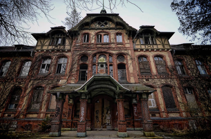 Enjoy These Creepily Legendary European Places!