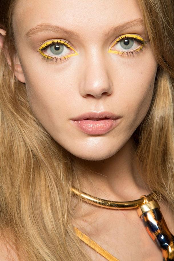Yellow Eyeshadow: How to Combine Vibrant With Neutral