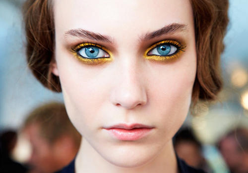 Yellow Eyeshadow: How to Combine Vibrant With Neutral