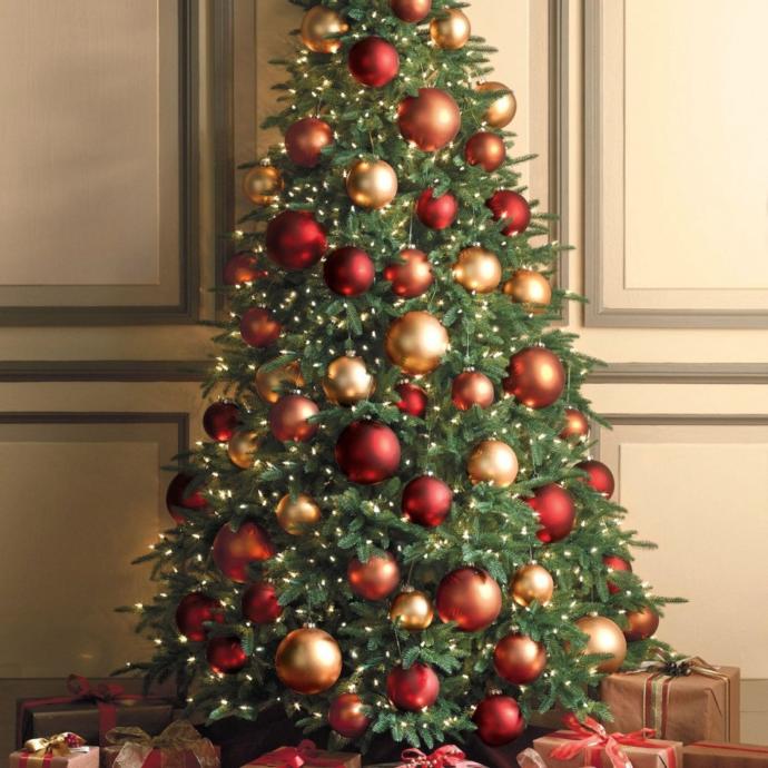 How To Make Your Crappy Artificial Christmas Tree Look Amazing (On a Budget)