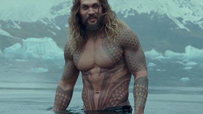 Ten Guys who are Hotter Than 'Sexiest Man Alive' Blake Shelton