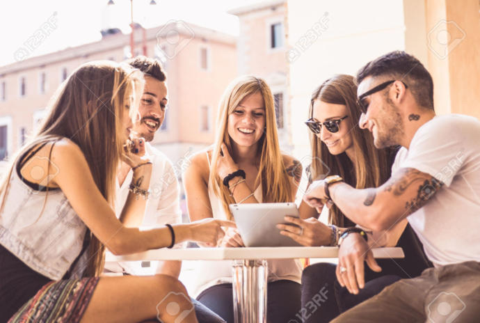 Should My Boyfriend Have Female Friends?