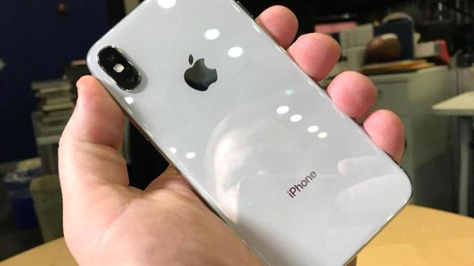 IPhone X - One of the Best Smart Phone You Should Buy.