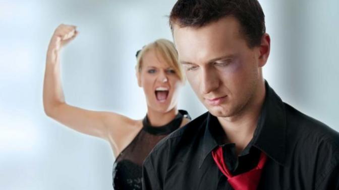 How Should a Man Deal With a Violent Girlfriend/Wife?