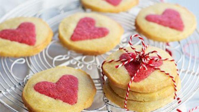 Gift Ideas Girls Would Actually Want for Valentine's Day