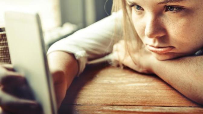 13 Struggles of Growing Up in a Strict Home