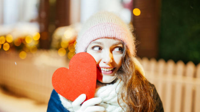 How To Survive Valentine's Day If You're Single!