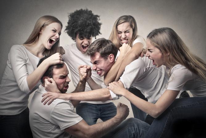 What Happens To Your Friendship When Your Friends Get Divorced?