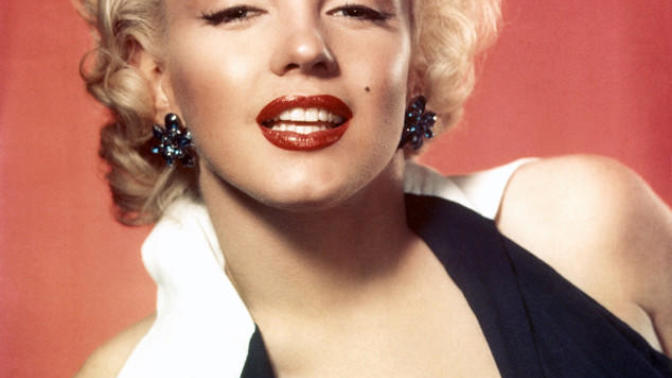 6 Conspiracy Theories Surrounding The Death Of Marilyn Monroe