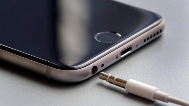 7 "Outdated" Things People Still Use In 2018