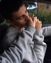 Signs You're in the Relationship for the Wrong Reasons