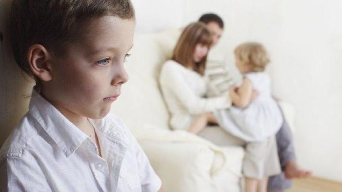 What Happens to the Disfavored Child When Parents Play Favorites