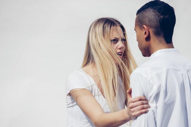Signs Your Relationship Won't Last and It's Time to Move On