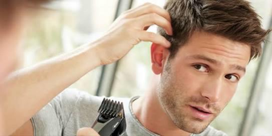 5 Surefire Non-Verbal Signs That a Guy Likes You