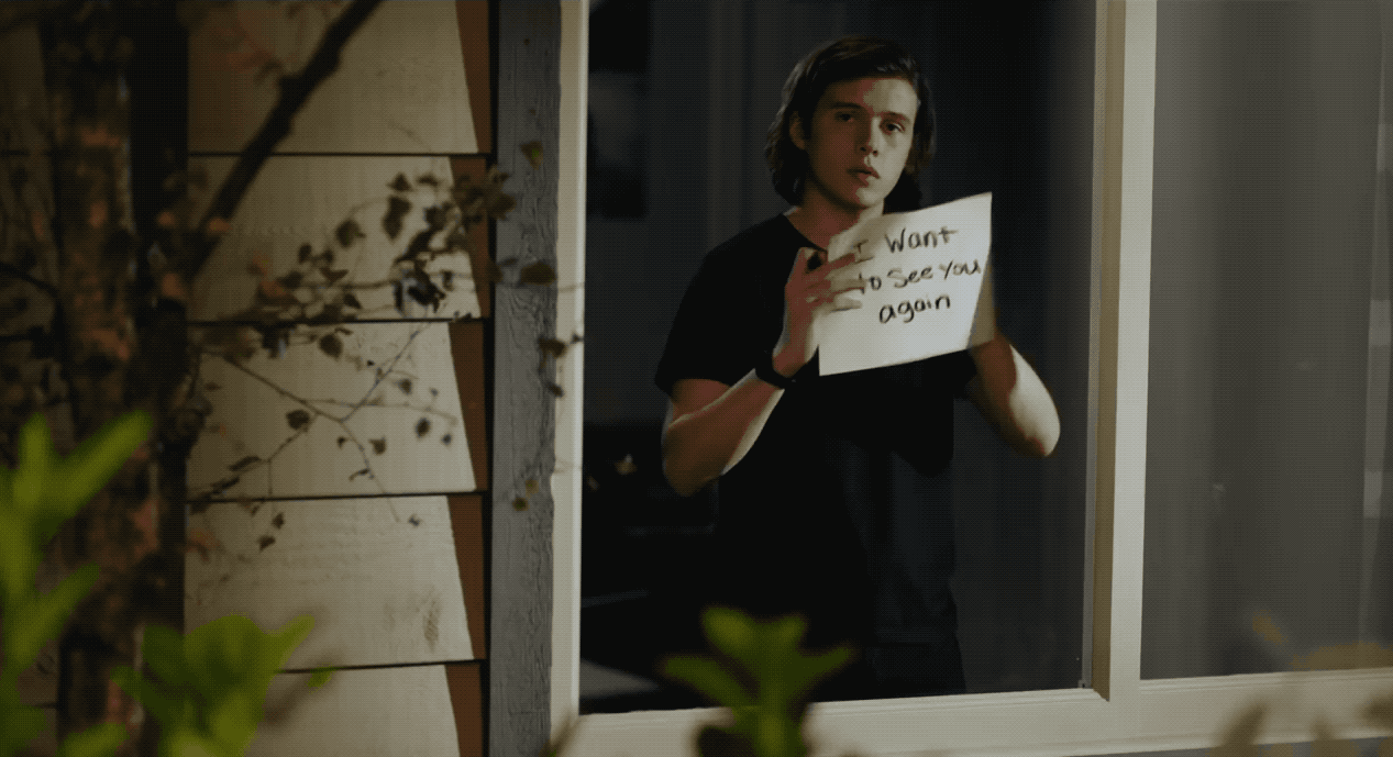 9 Tactics Of A Love-Bomber: Are You A Victim Of Love-Bombing?