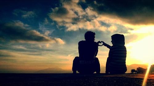 Everything is Wrong Behind the Philosophy of ''Playing Hard to Get''