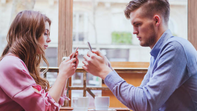 Why I Disagree With Online Dating