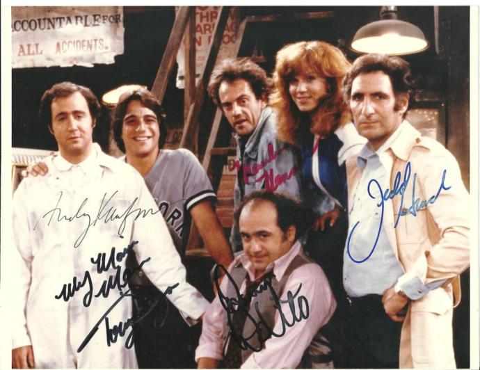 Johnathan's personal five favorite sitcoms