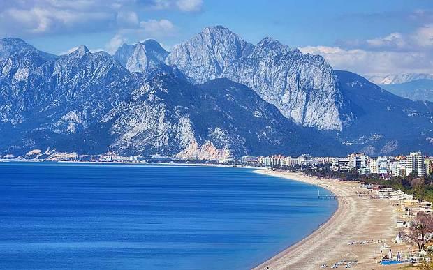 The great curve of Konyaalti beach is near Antalya Photo: AP