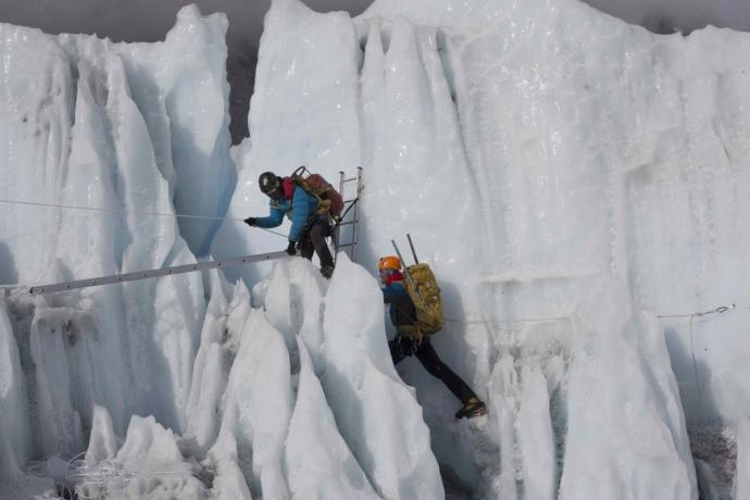 17 Amazing Facts About Mount Everest